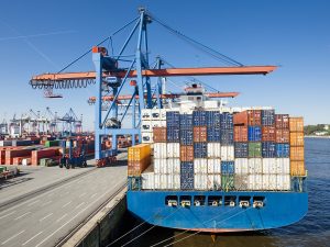 全球貨代行業(yè)十大顛覆性趨勢(shì)(2024-2030):技術(shù)重構(gòu)、綠色轉(zhuǎn)型與供應(yīng)鏈韌性-鑫漢物流